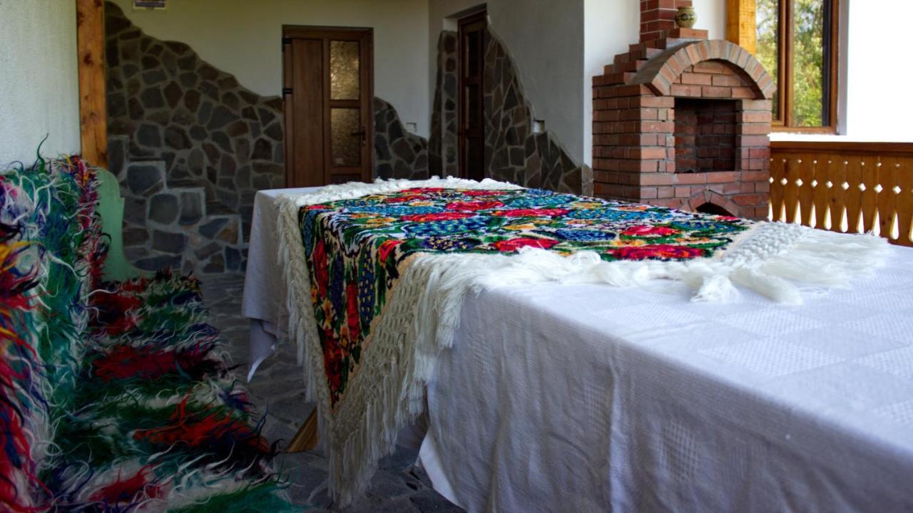 Acasa In Maramures Feresti Exterior photo