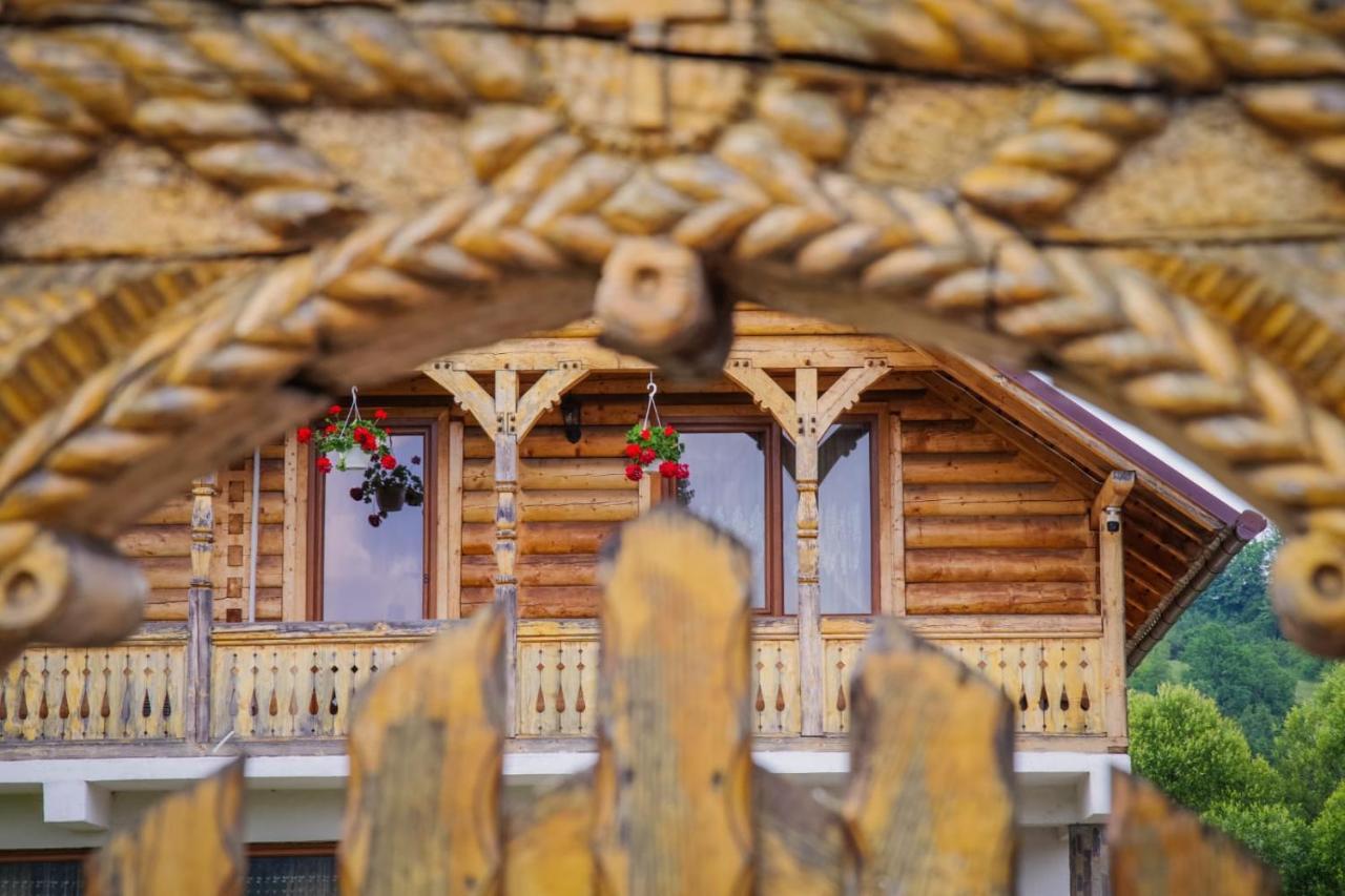 Acasa In Maramures Feresti Exterior photo
